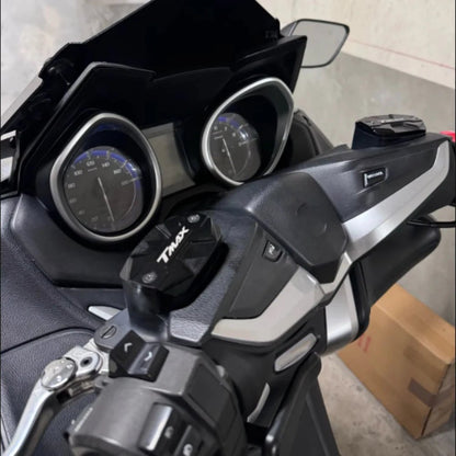 Couvercle Réservoir de Frein Avant CNC pour Yamaha TMAX 500/530/560 – Capot Bouchon d’Huile TECH MAX SX DX - GoDiscount